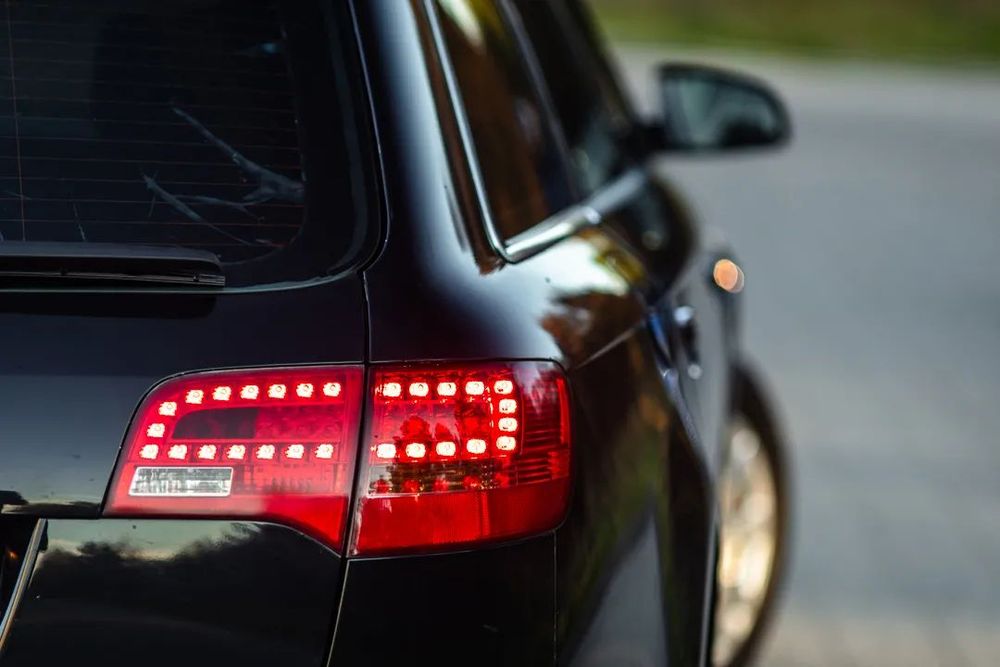 Audi A6 Avant C6 2.7 TDI V6 180Ps quattro tiptronic 08r Bi-xenon Navi el.klapa Alu