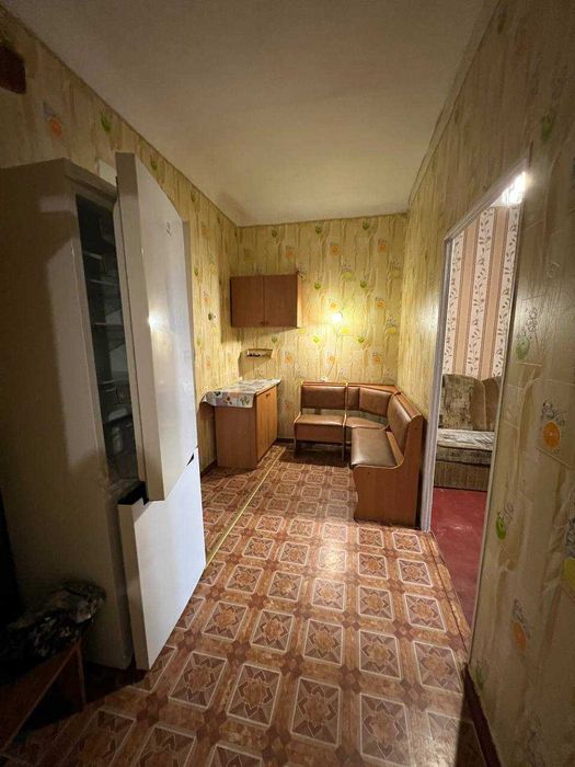 2 кімнати в гуртожитку по вул. Леха Качинського