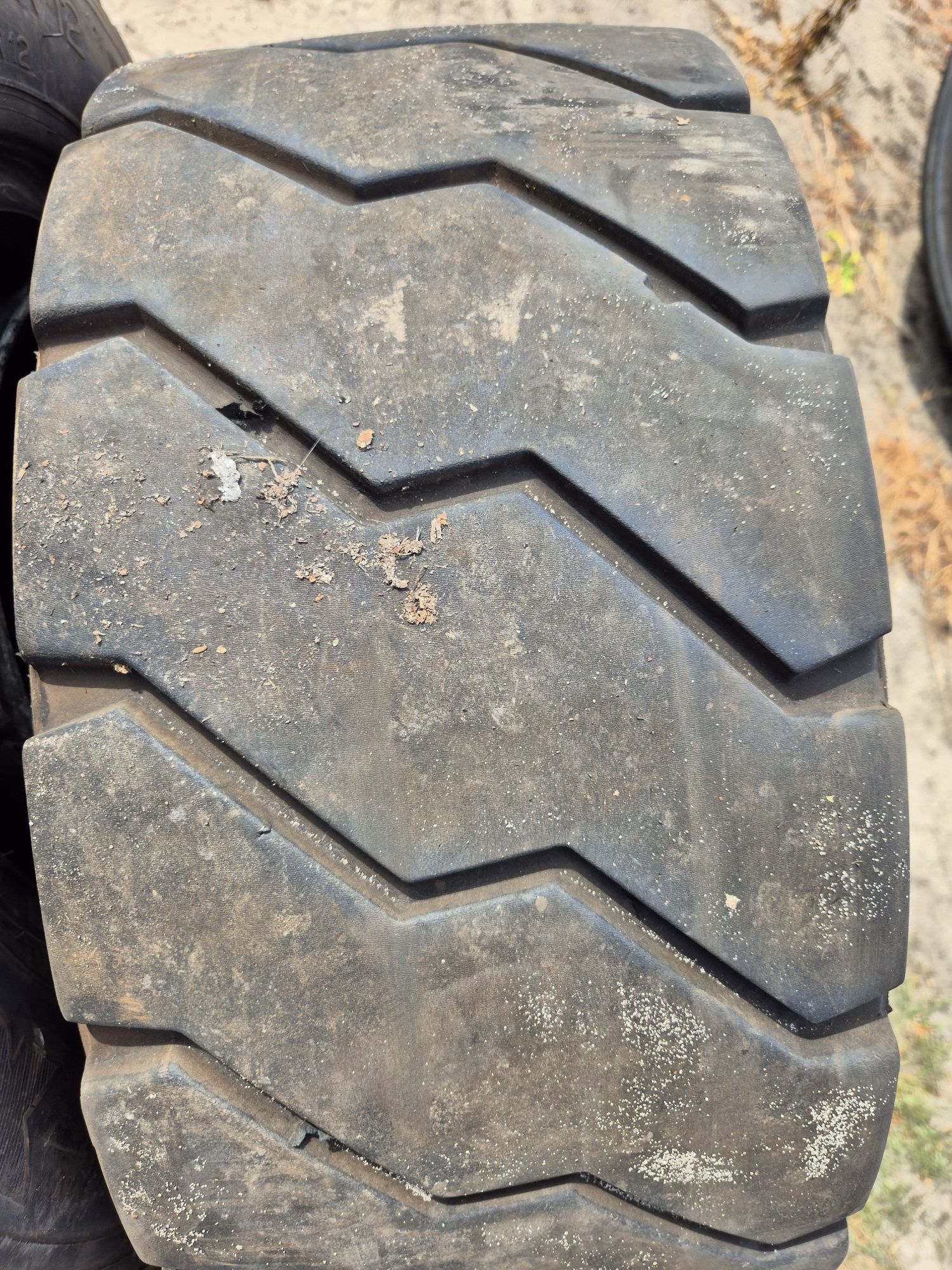 Opony 250/75r12  27x10r12