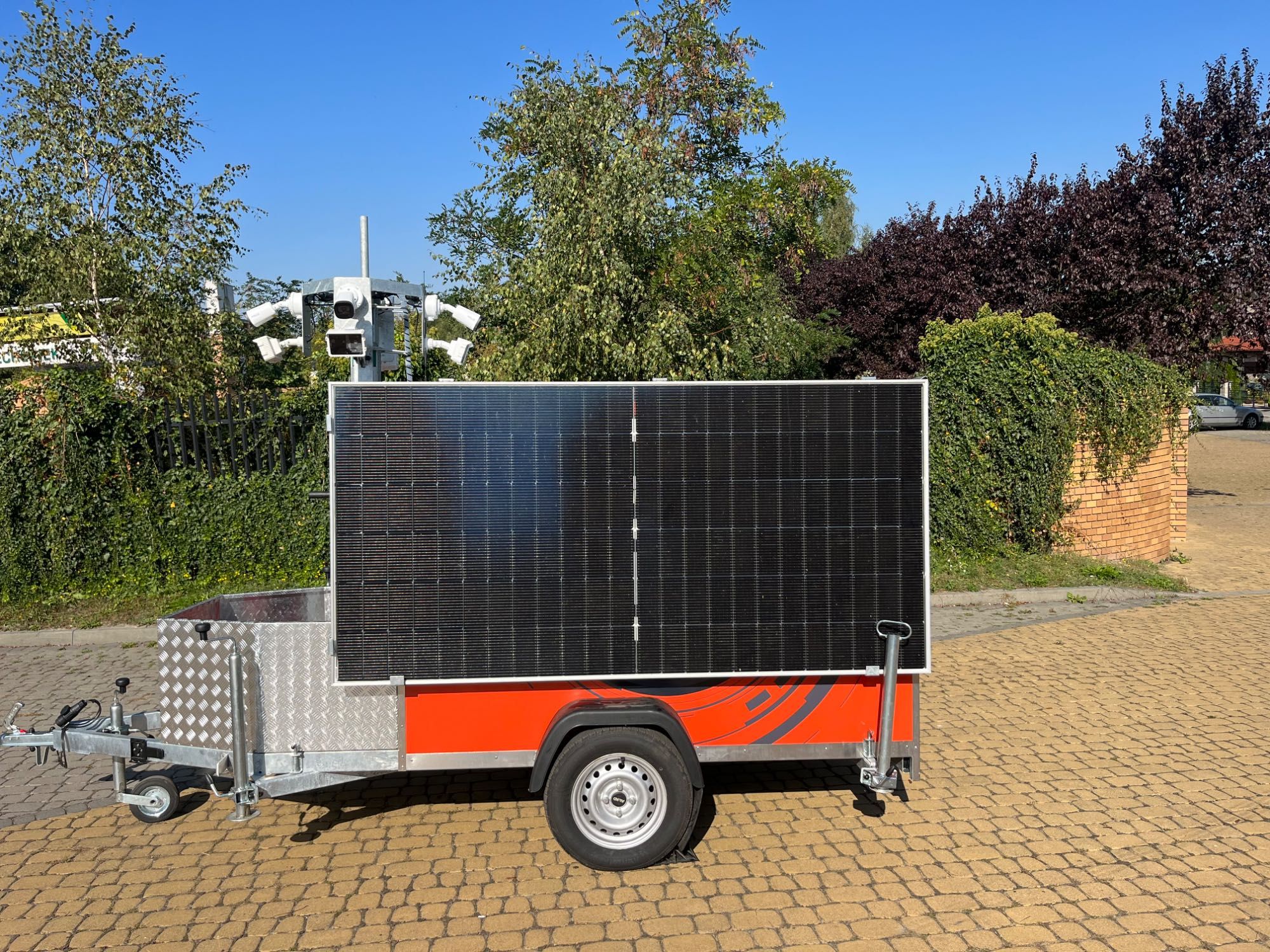 Przyczepa monitoring mobilny (monitoring, przyczepa security, ochrona)
