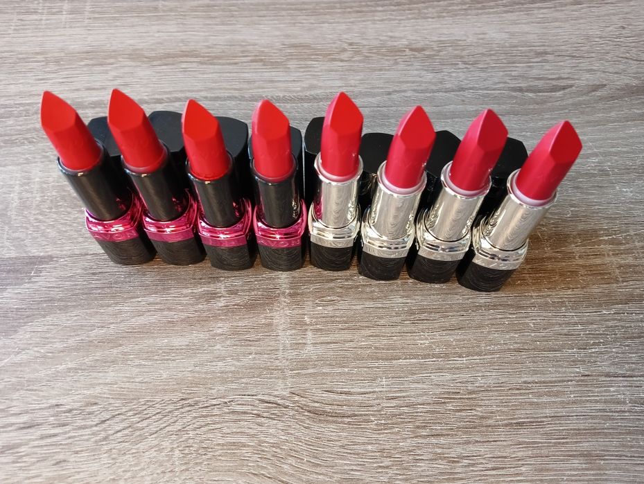 Zestaw czerwonych pomadek Avon