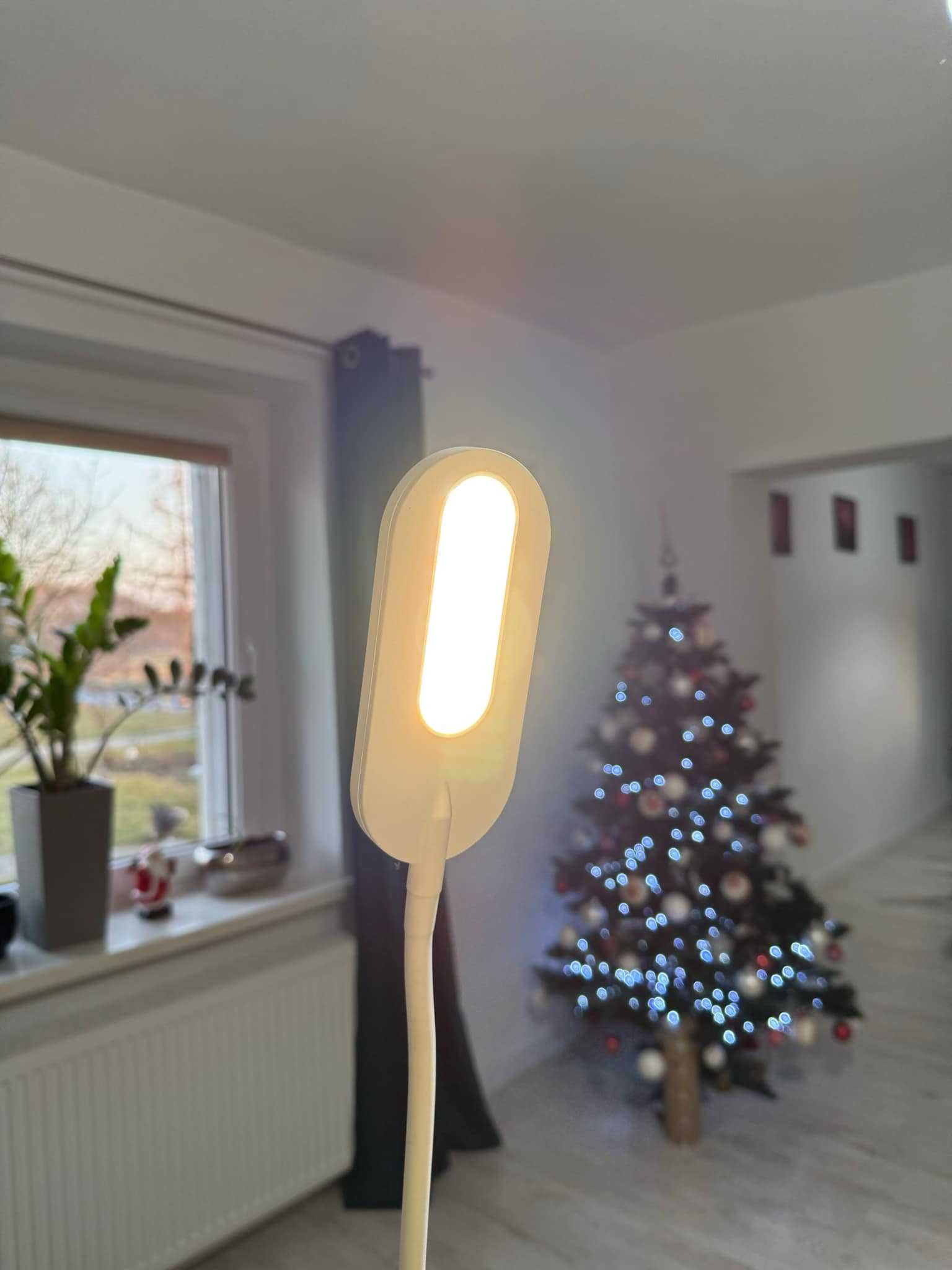 Lampa podłogowa Briloner