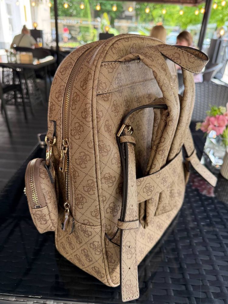 Продам Рюкзак Guess - оригінал