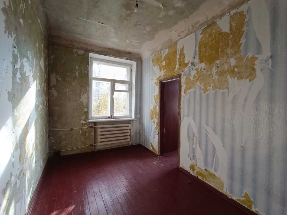 Продам квартиру під ваш ремонт на 12 кварталі/ Краснопільська