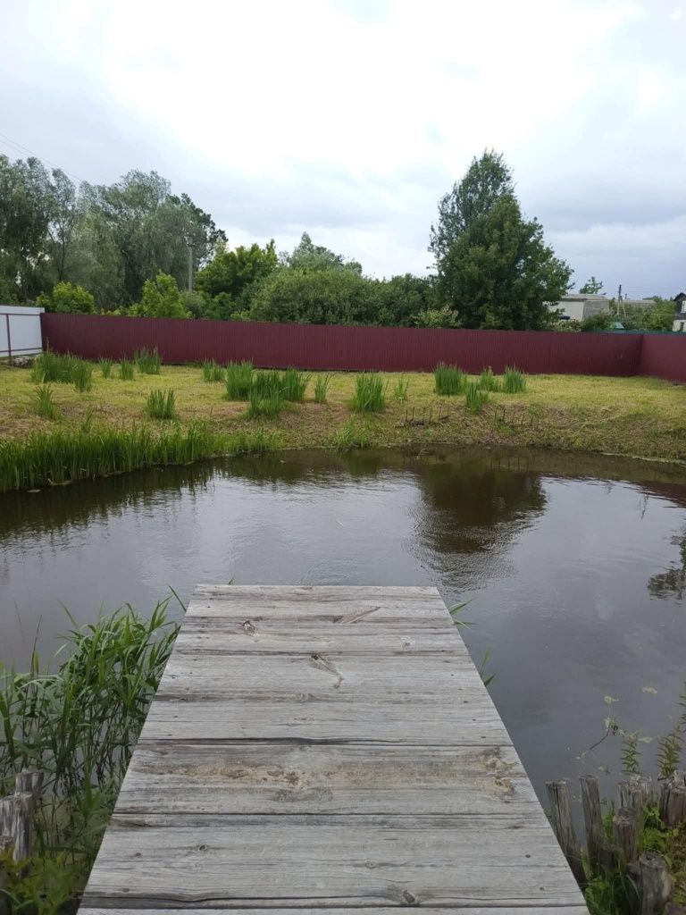 Продаж дачі  з власним озером