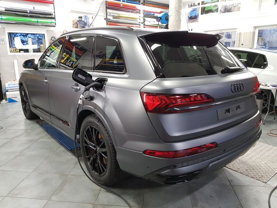 Profesjonalne przyciemnianie szyb samochodowych