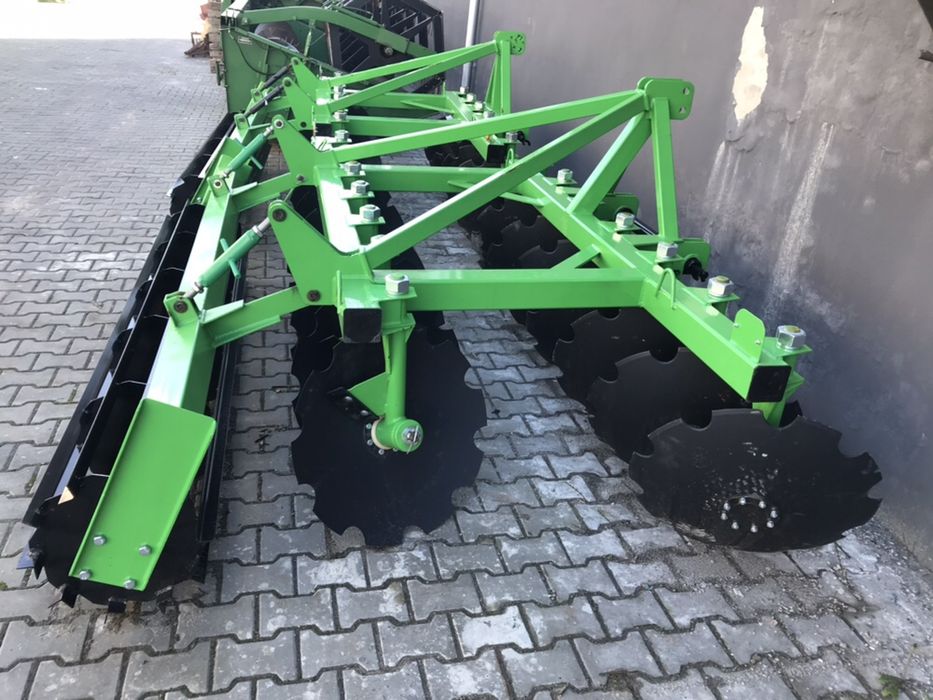 Дискова борона Bomet , дисковая борона 1,3-3,15м з катком