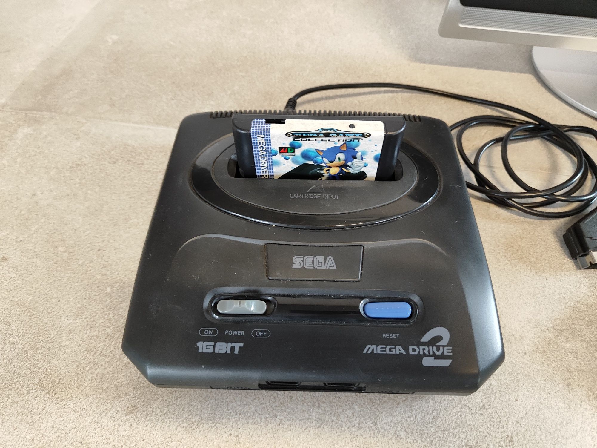 Для ценителей: Sega Megadrive 2 ретро игровая приставка с телевизором