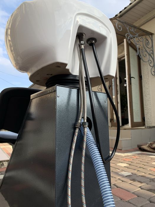 Продаю Перукарську мийку у чудовому стані