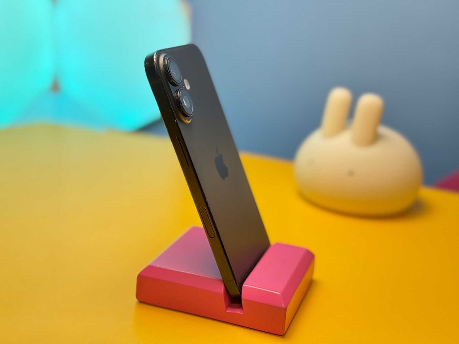Смартфон Apple iPhone 16 128GB Black (148197) Б/У З ГАРАНТІЄЮ