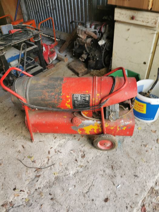 Nagrzewnica budowlana