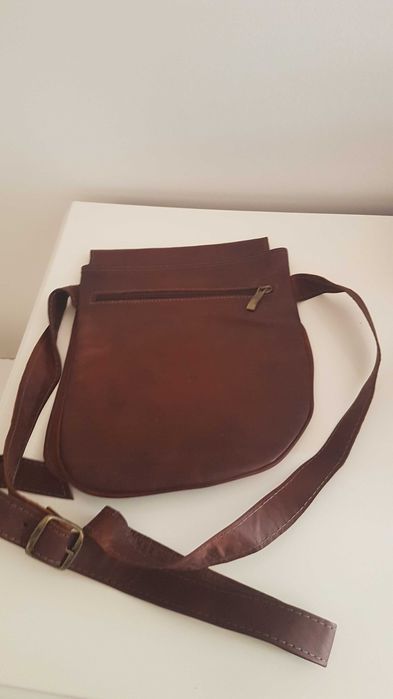 Bolsa em pele nova