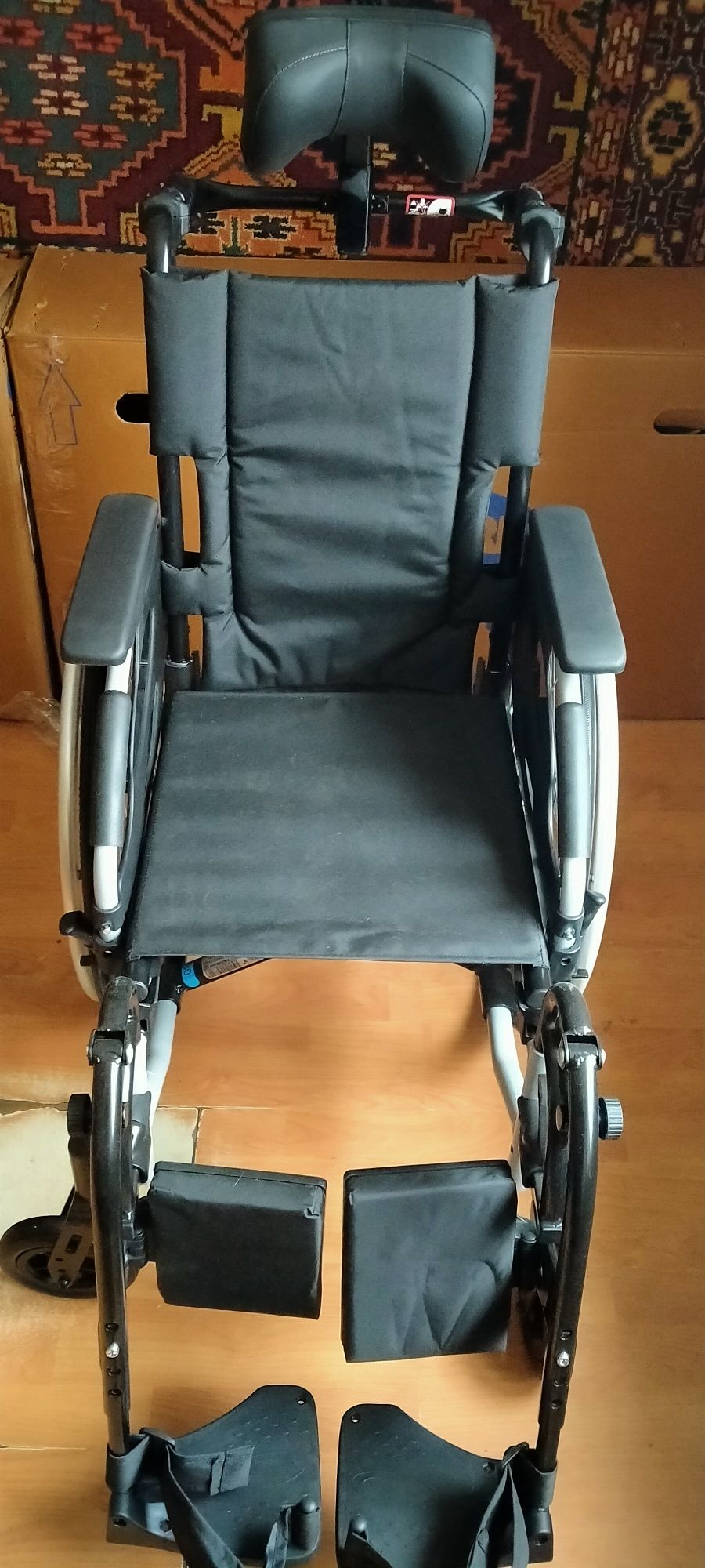 Новая, многофункциональная инвалидная коляска ширина 38 см.
