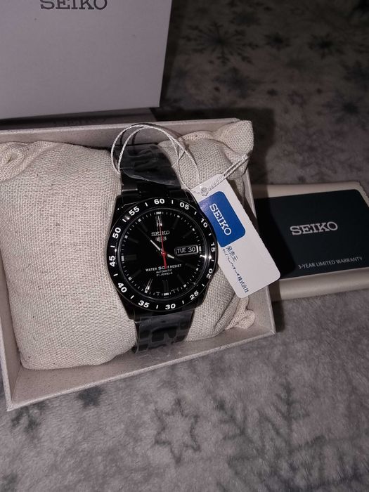 Nowy Seiko Komplet Paragon przeszklony dekiel model SNKE03K1