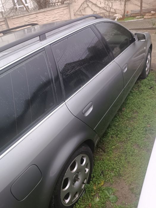 Продается автомобиль Audi a6 c5 2002 года
