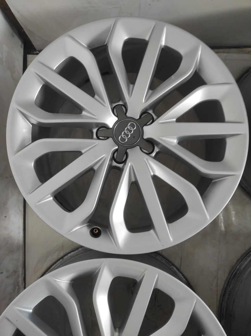 382 Felgi aluminiowe ORYGINAŁ AUDI R 19 5x112 otwór 66,6 Bardzo Ładne