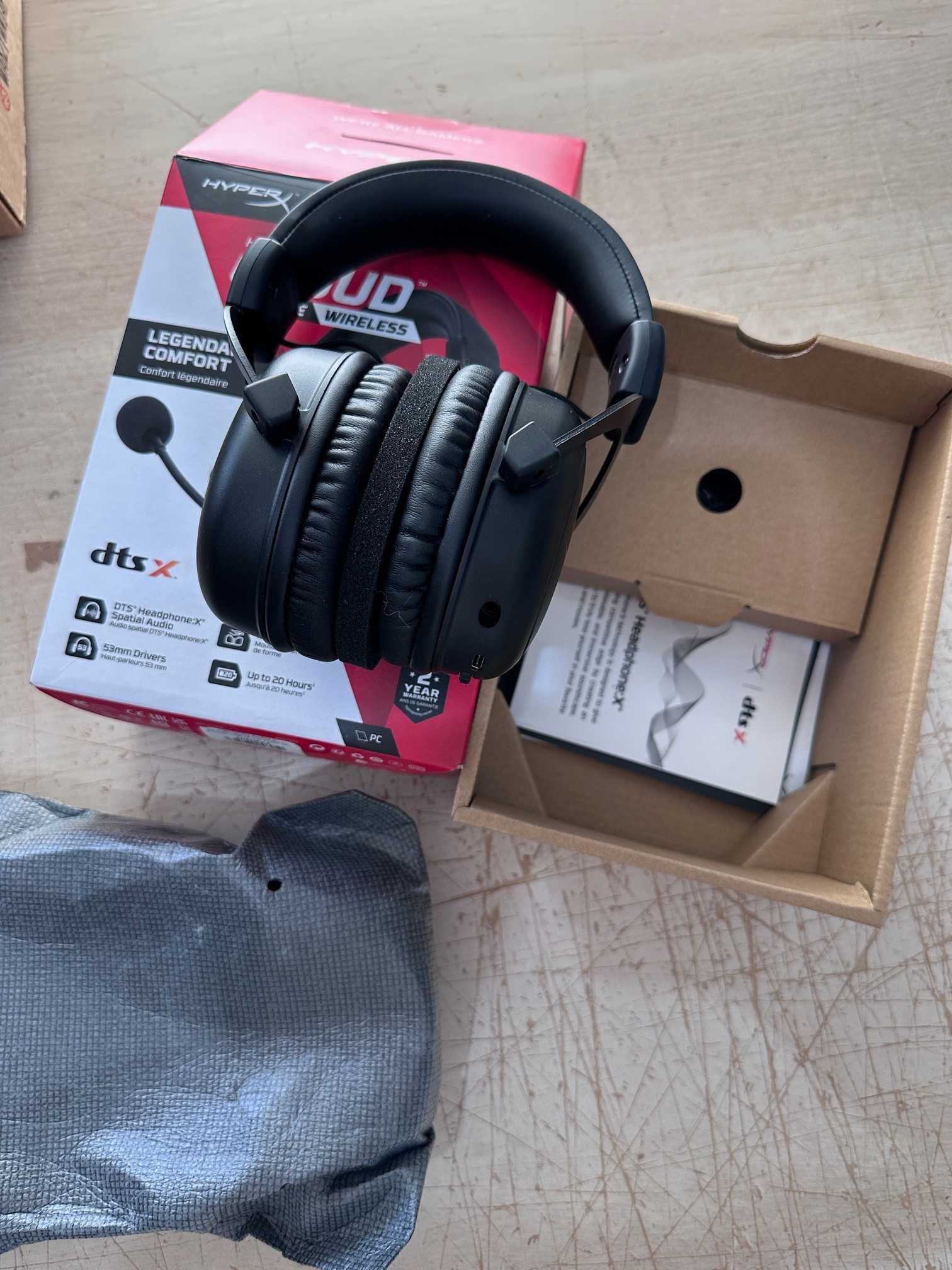 Słuchawki Gamingowe HyperX Cloud Core Wireless
