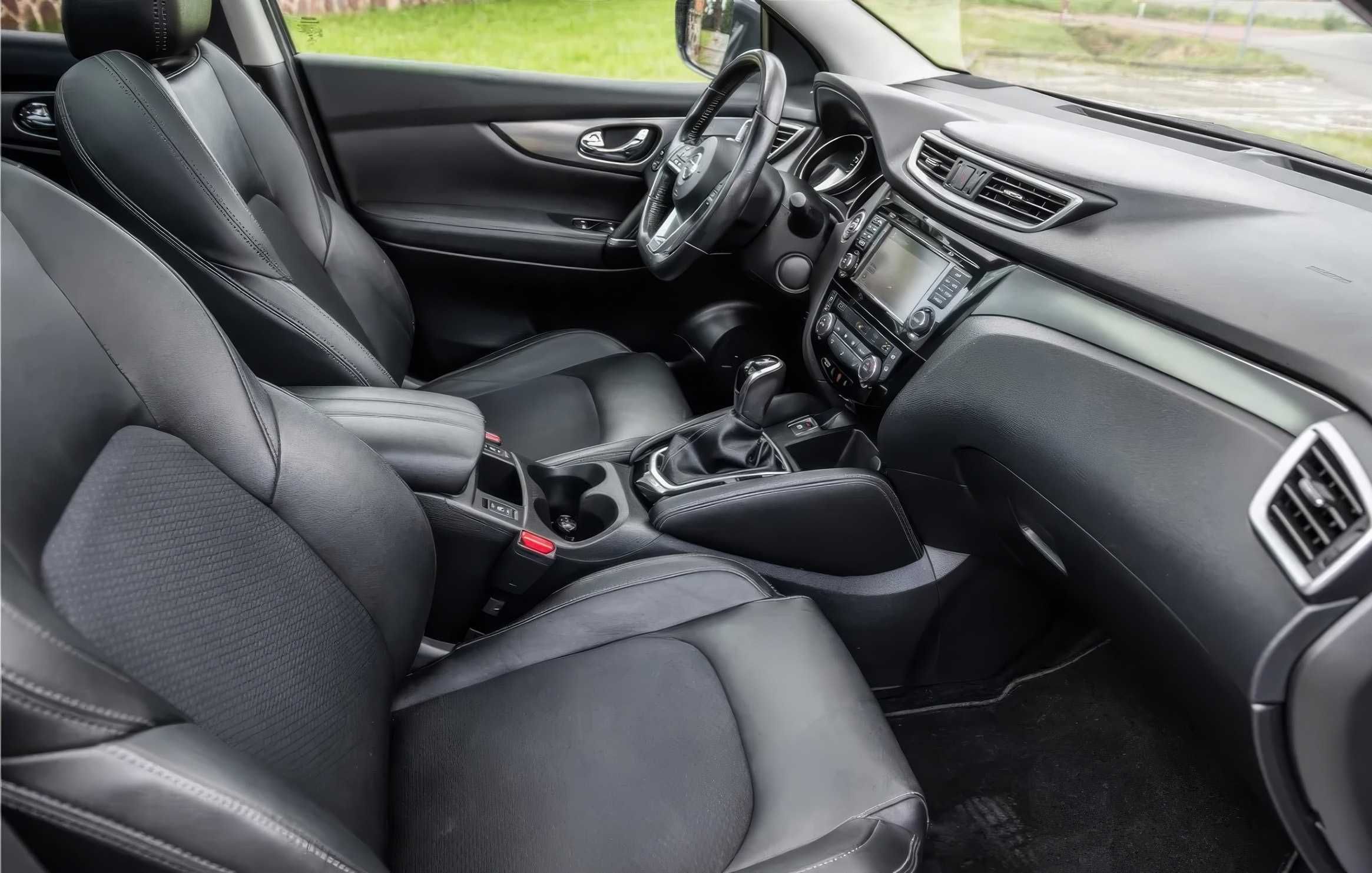 Nissan Qashqai DIG-T N-Connecta Xtronic 2017