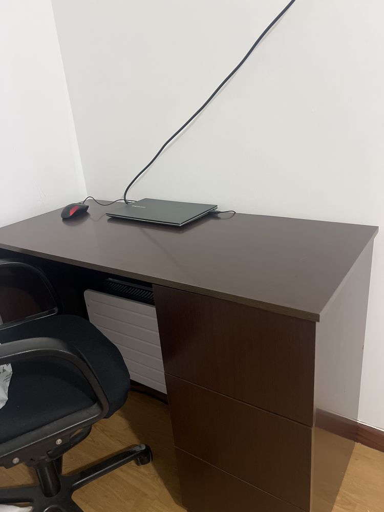 secretaria sem nenhuma imperfeicao