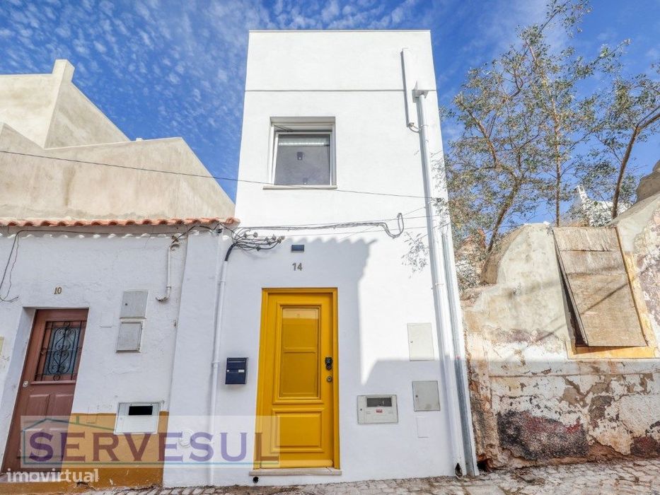 Moradia Nova e Moderna composta por 3 pisos com 2 quartos, com 91 m...