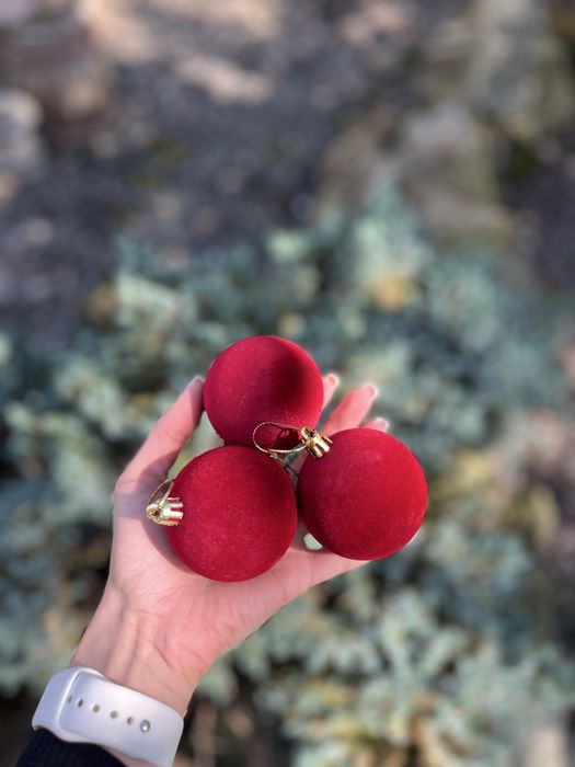 Новорічний декор/ квіти на ялинку/ кулі на ялинку