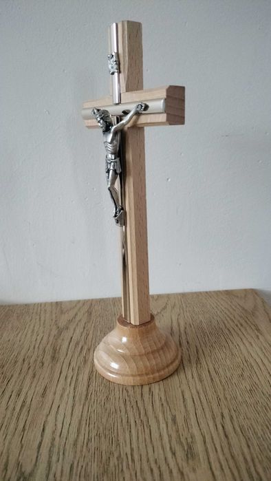 Krzyż stojący drewniany, 21,5 cm