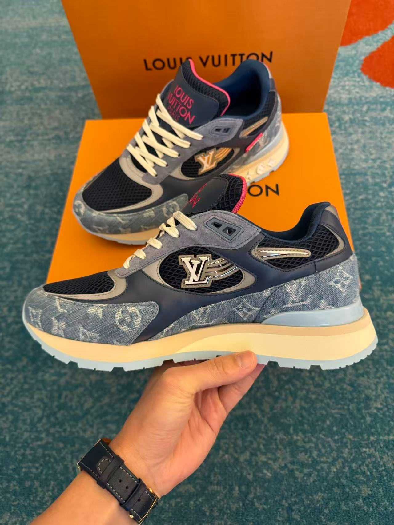 LOUIS VUITTON Run Away sapato casual, cor jeans, tamanho personalizado