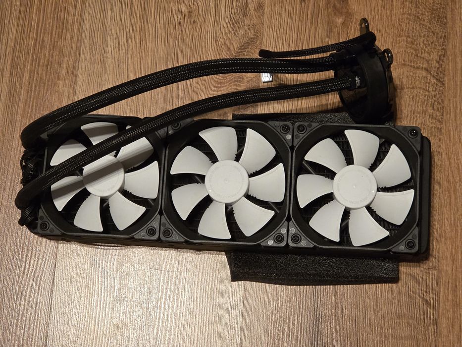Chłodzenie AIO Fractal Celcius S36 360mm