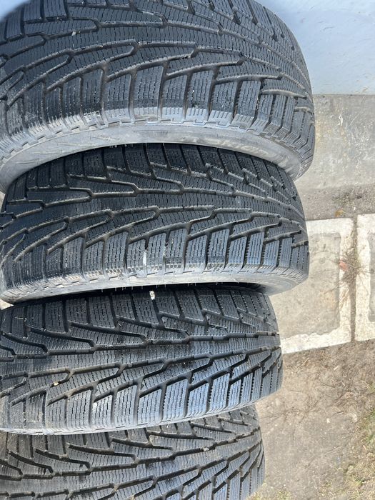 Резина зимова 265 65 r17 nokian