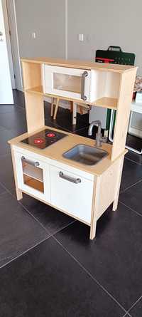 Cozinha de madeira IKEA (criança)