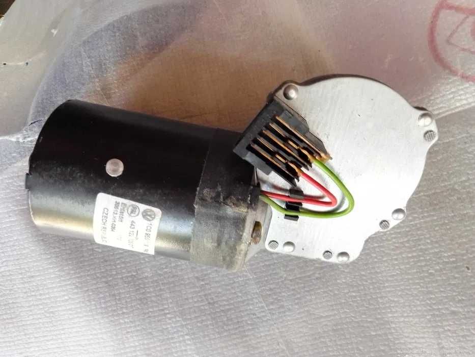 Motor Limpa Vidros Traseiro VW Transporter 1999