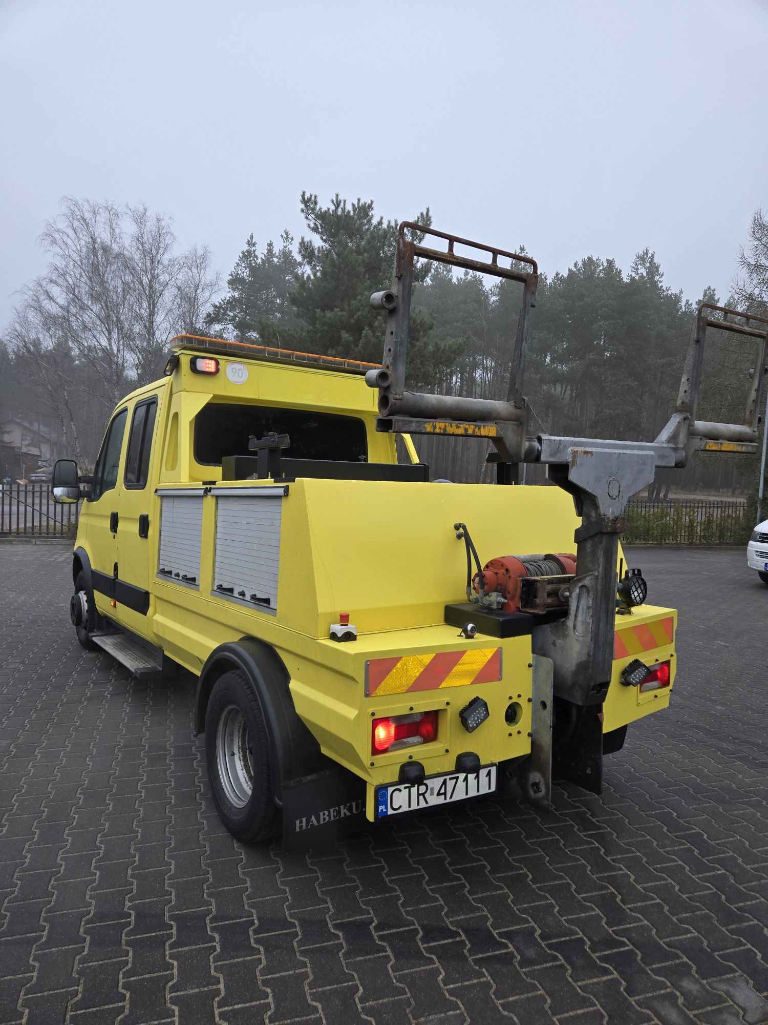 Holownik Iveco Daily 65c18 Tischer pomoc drogowa