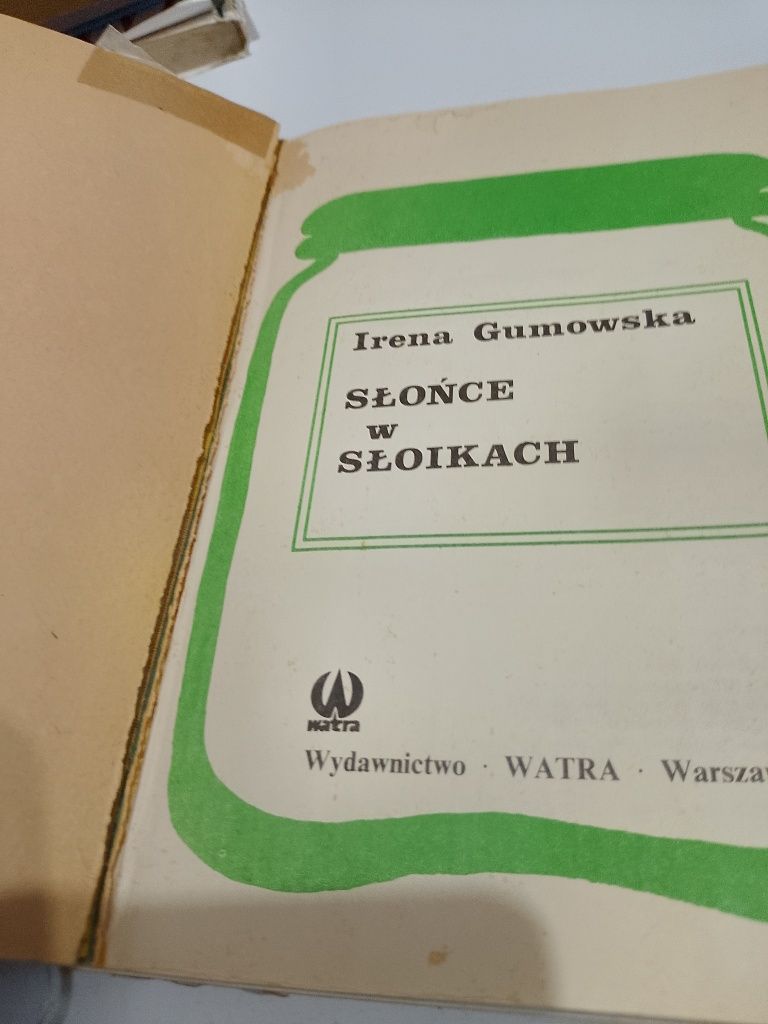 Irena Gumowska Słońce w słoikach