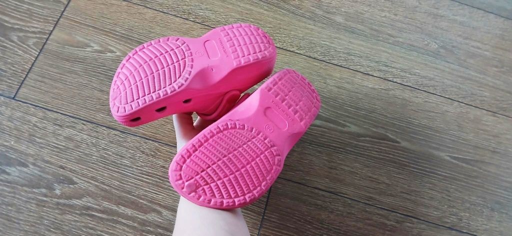 Crocsy dla dziewczynki rozmiar 28