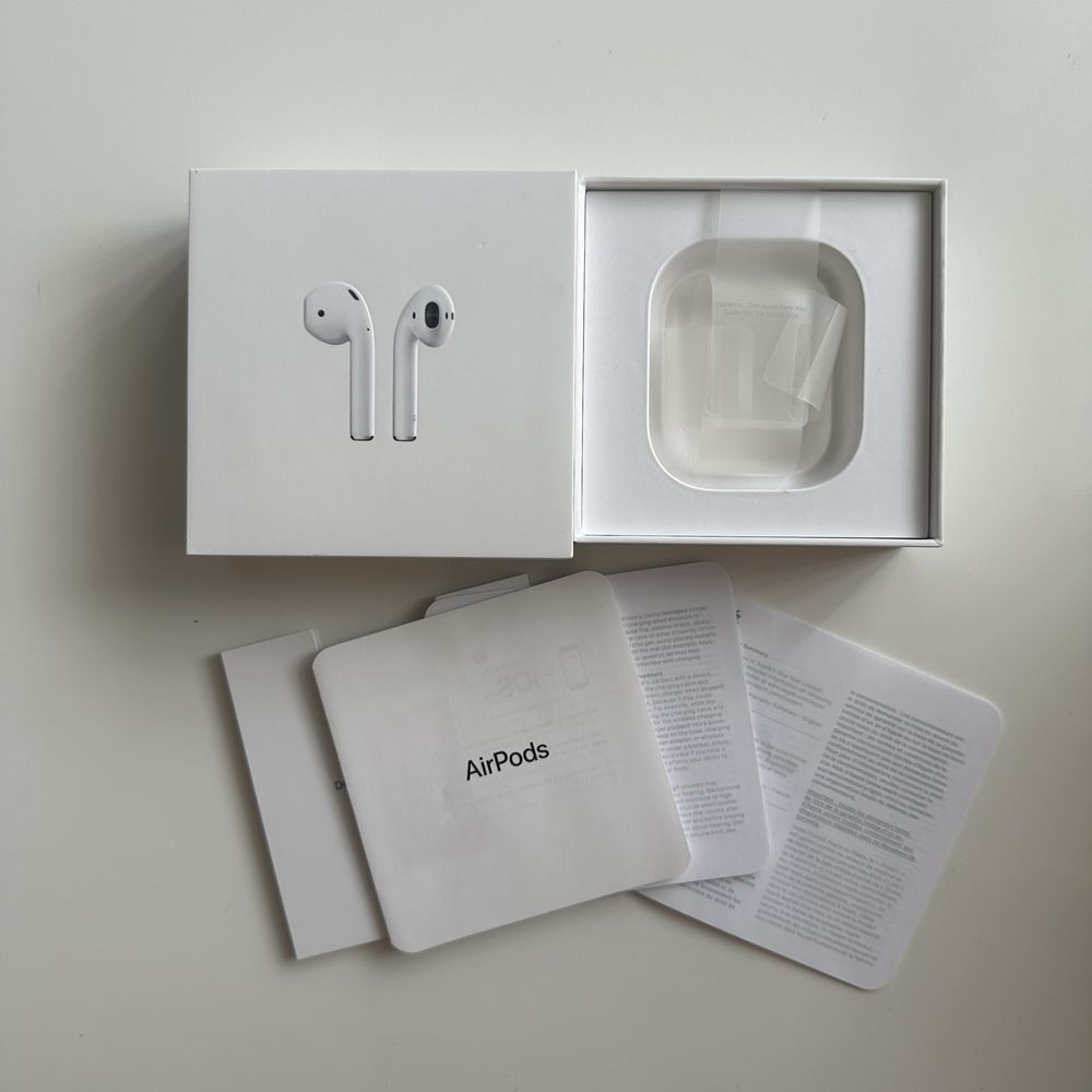PUDEŁKO po airpods 2