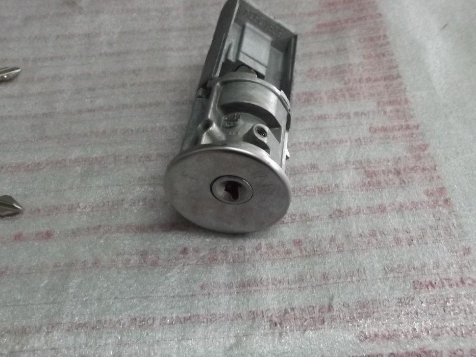 Canhão / tranca ignição Peugeot - Citroen
