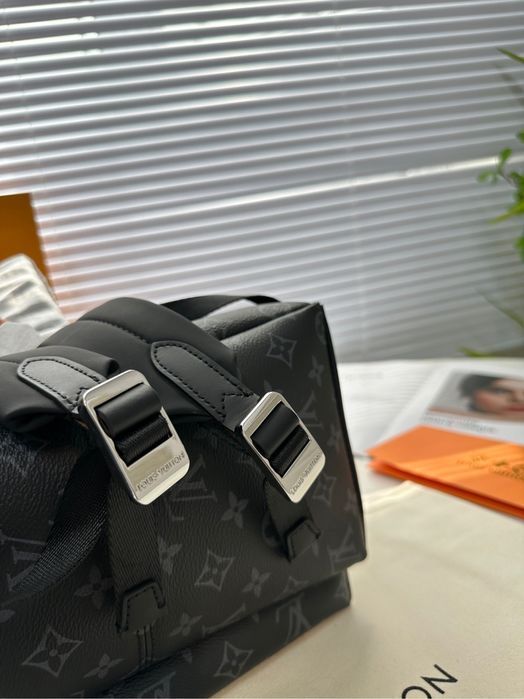 Рюкзак Louis Vuitton Discovery Eclipse мужской унисекс женский черный