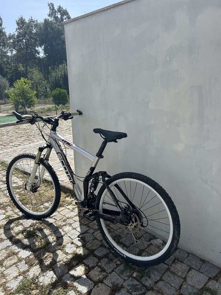 Scott Genius Mc Concept 40