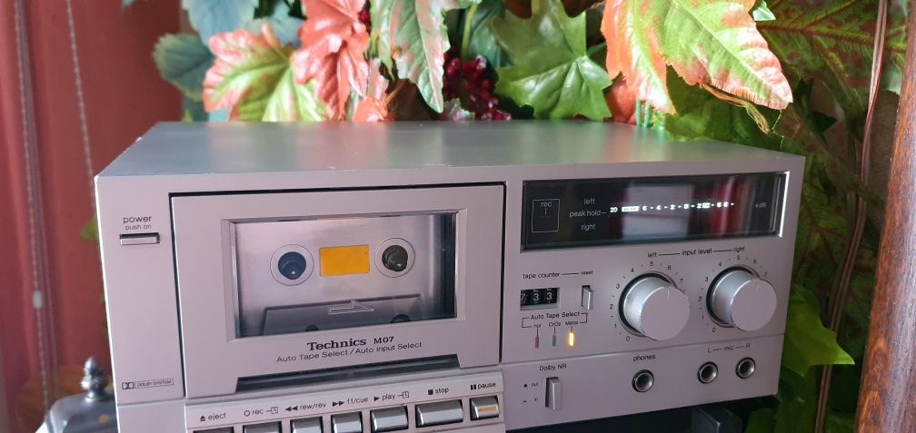 Magnetofon TECHNICS M O7