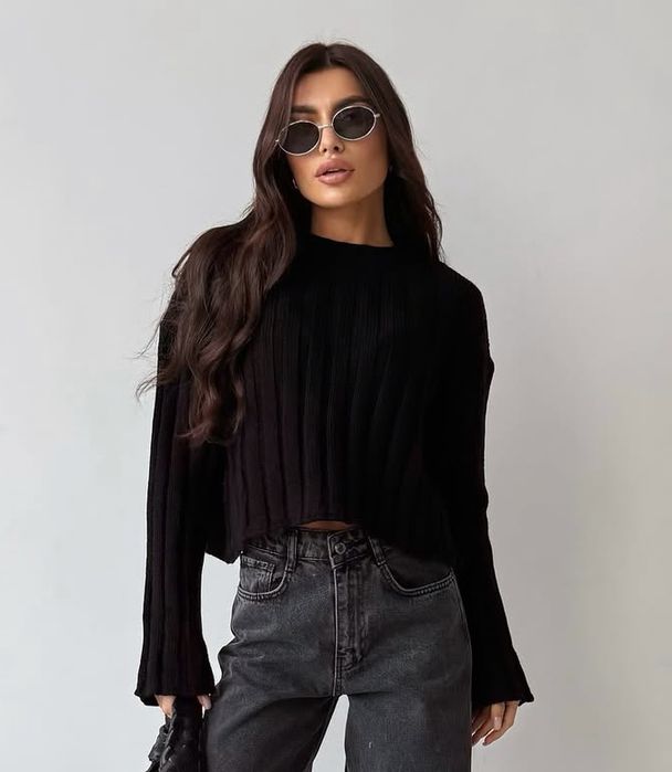 НОВИЙ Светр вкорочений чорний жіночий в рубчик one size