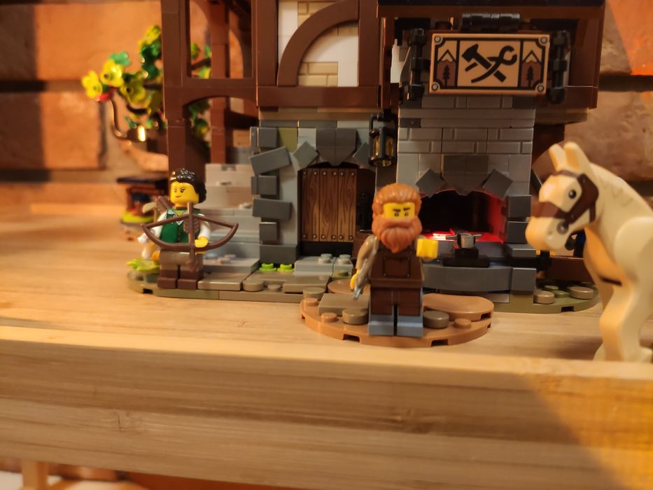 LEGO Ideas 21325 Średniowieczna Kuźnia – komplet z podświetleniem LED