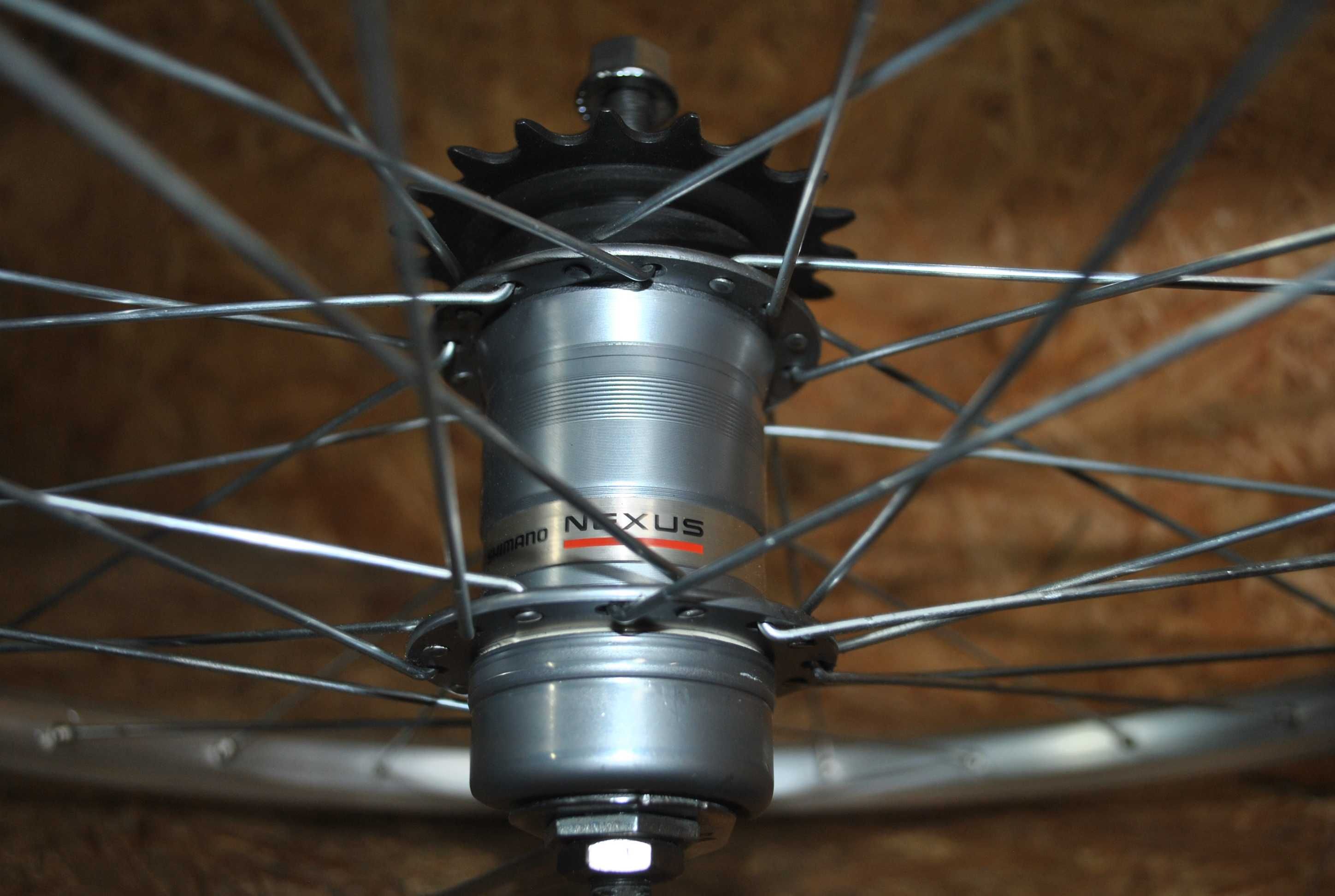 Koło rowerowe kompletne Tylne Tył 24 cali Shimano Nexus 3 biegi