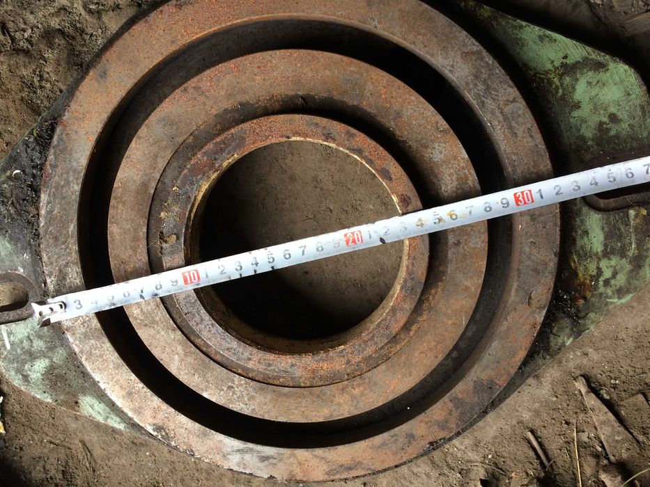 Основа тісків верстатних