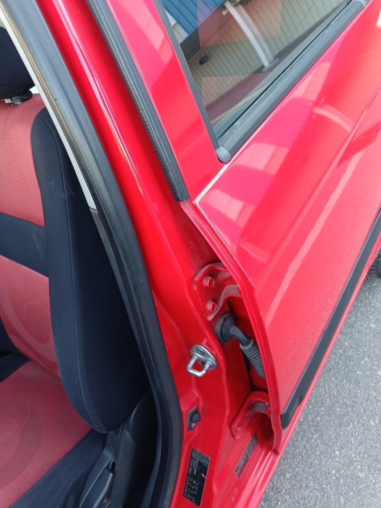 HYUNDAI GETZ 2008 1,4 хорошем состоянии