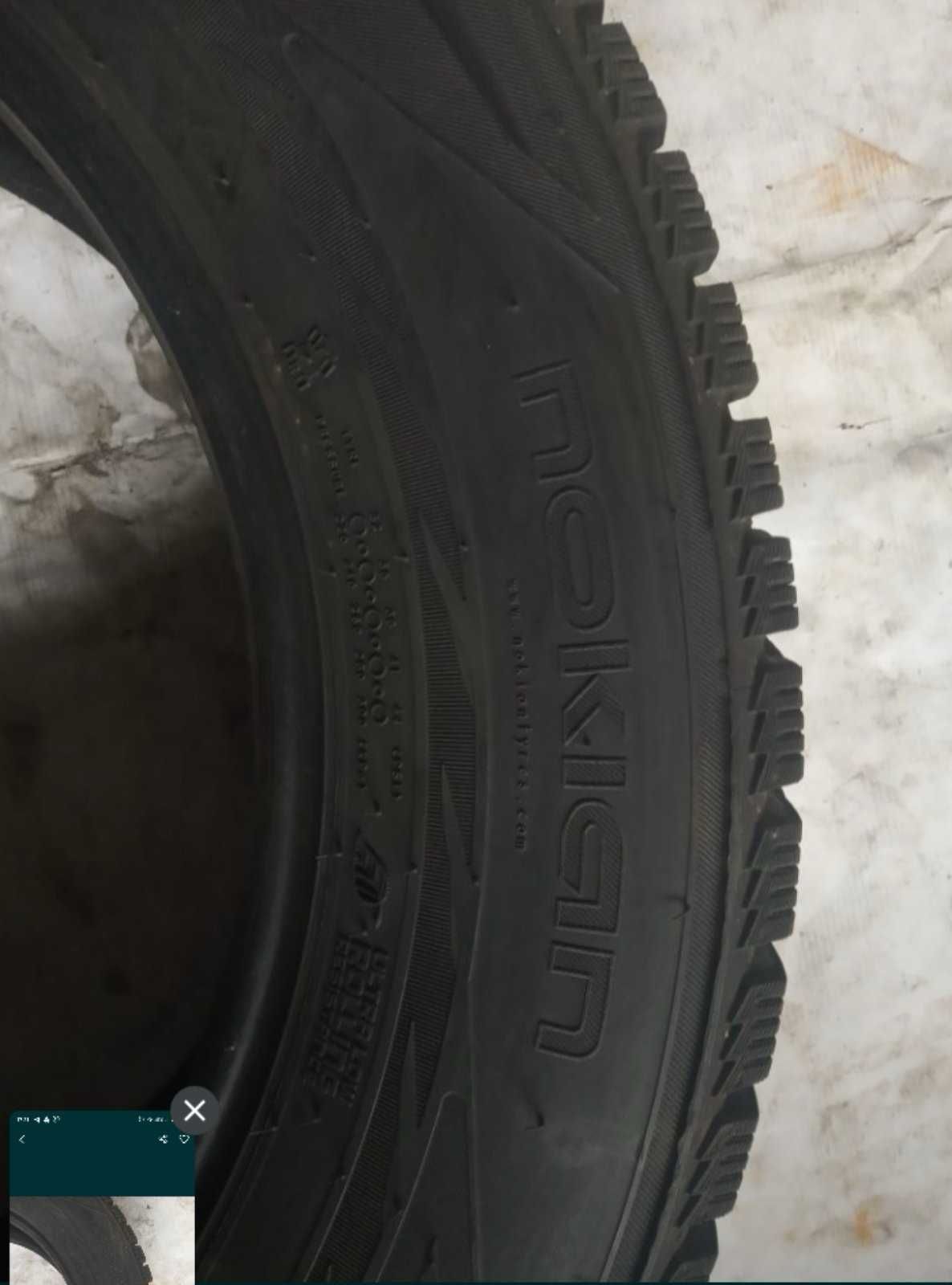 Зимова гума Nokian Hakkapeliitta 235/60R18, протектор майже новий 95%