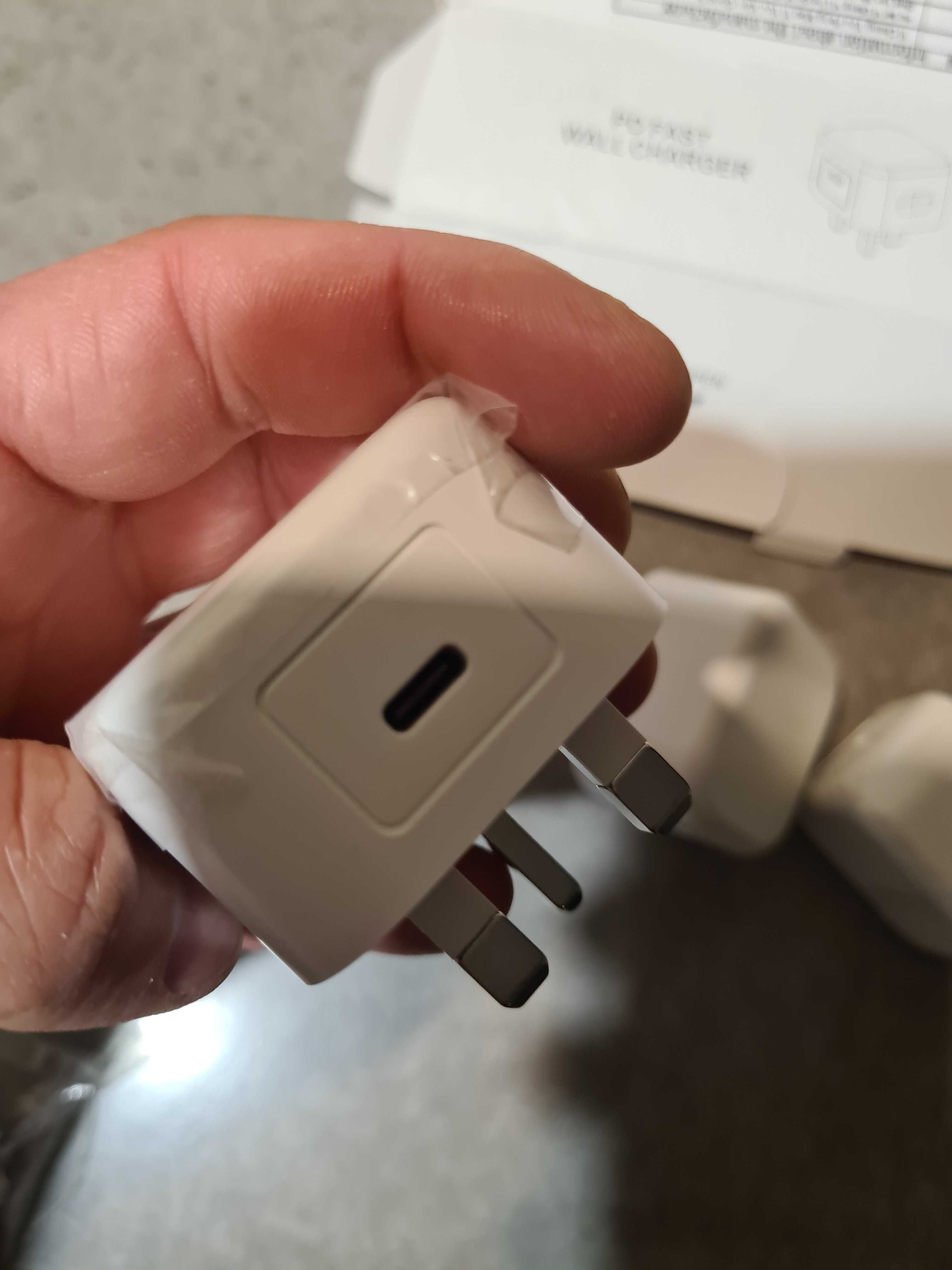 Adapter wtyczka UK brytyjska z wyjściem USB C 3 szt