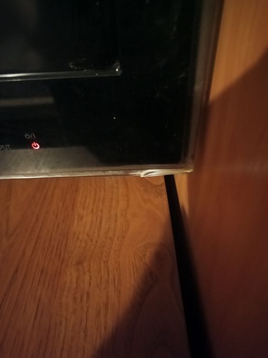 Телевізор LG 47LW4500 — несправність зображення, на запчастини