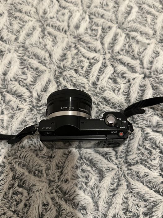 Sony A5000 c/ lente 16-50mm original