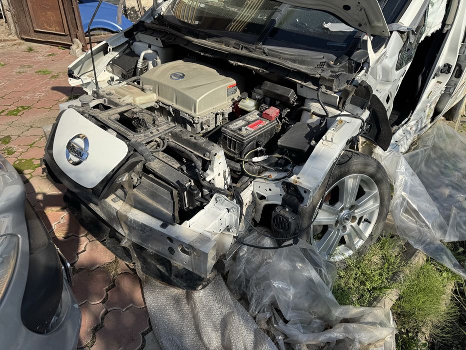 Nissan leaf 24 після дтп
