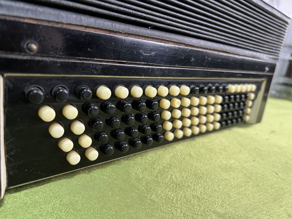 Тульский баян. Проверен и настроен мастером